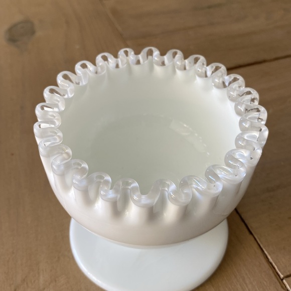 Fenton White Silver Crest Dip Bowl USA - Picture 4 of 9